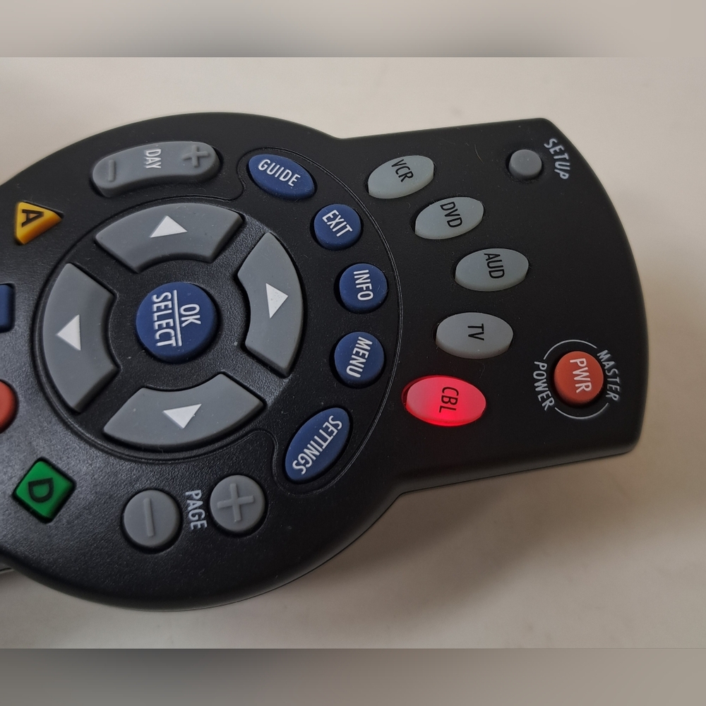 Rogers Universal Remote Control TV PVR NextBox On Demand URC 1056B03 Working - Picture 2 of 6
